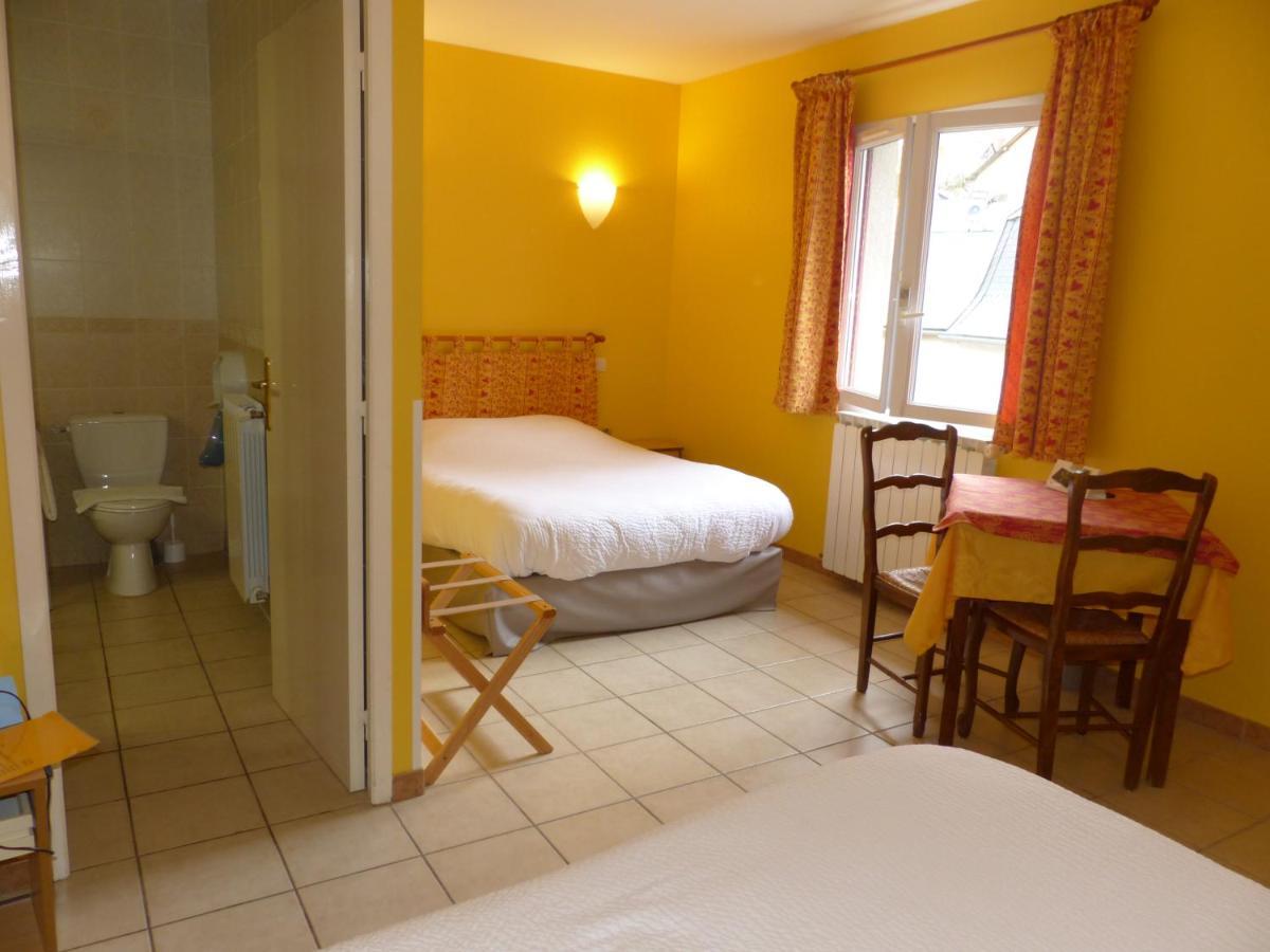 Hotel Logis Auberge De L'Isard Сен-Лари Экстерьер фото